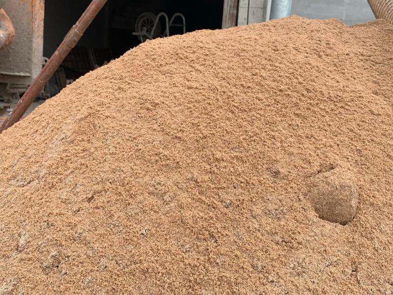 Chọn cát xây tô có hạt nhỏ đều, mịn, ít tạp chất để dễ sơn hoàn thiện