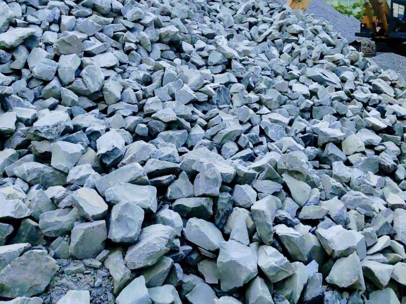 Chọn sai đá 4x6 ngay từ đầu sẽ ảnh hưởng đến độ bền của nền