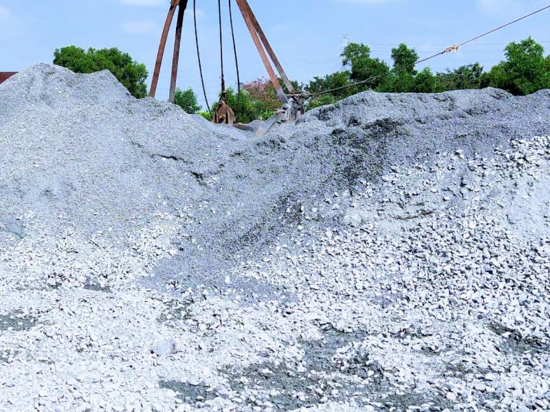 Giá đá 0x4 chênh lệch tùy loại đá, khoảng cách vận chuyển, khối lượng đặt hàng, thời điểm mua,...