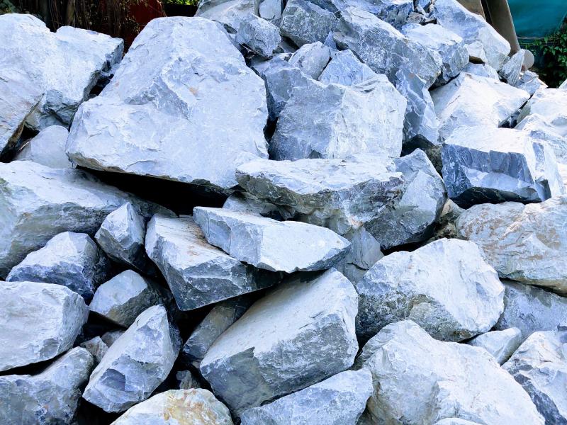 Cần lưu ý nếu mua đá hộc sai kích thước, trộn đá nhỏ sẽ ảnh hưởng đến chất lượng công trình