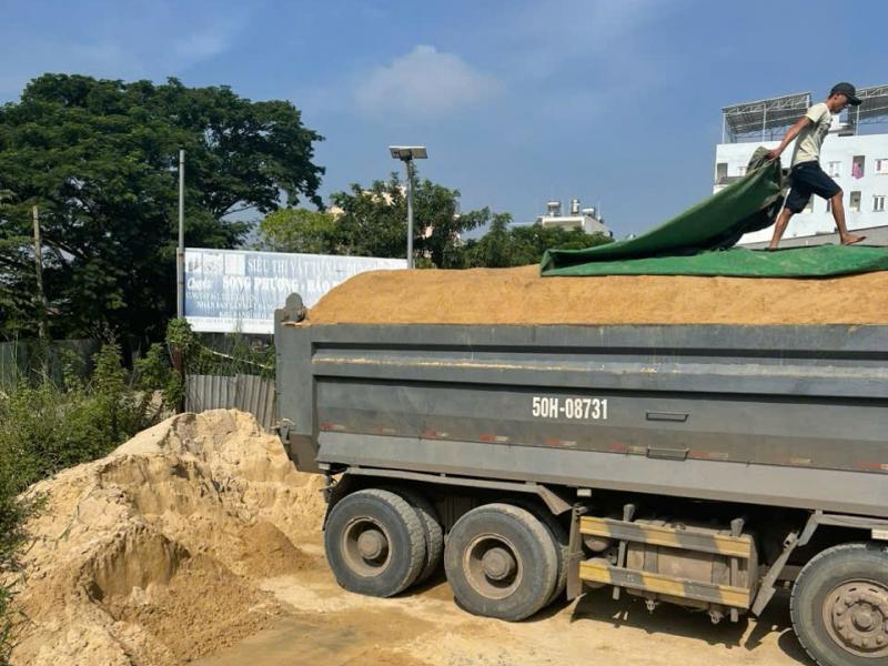 Giao cát xây tô (6m³) sửa chữa nhà dân tại đường Tôn Đản cho hộ gia đình 
