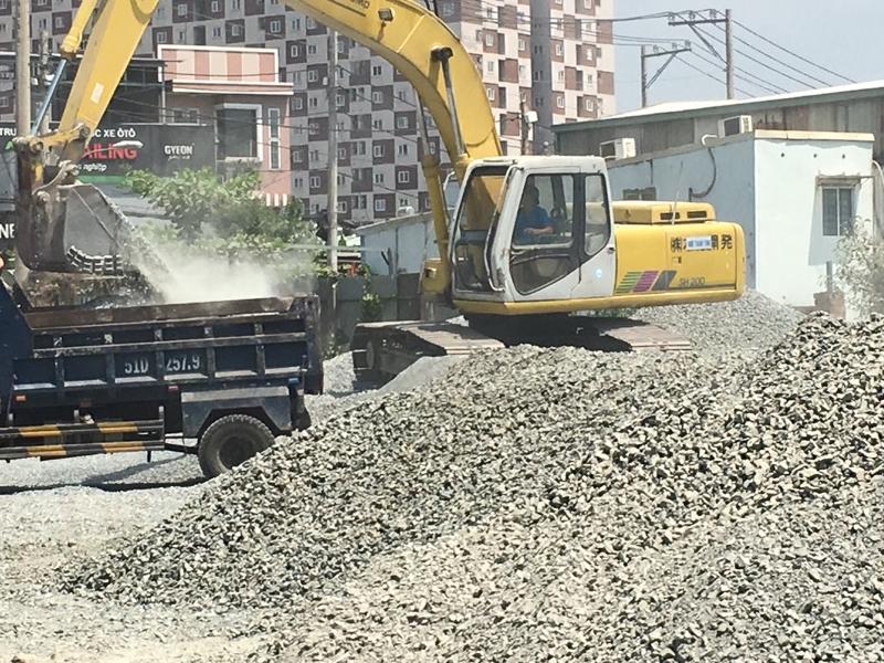VLXD Song Phương giao cát đá xây dựng theo tiến độ, điều phối xe phù hợp với các tuyến đường tại Gò Vấp