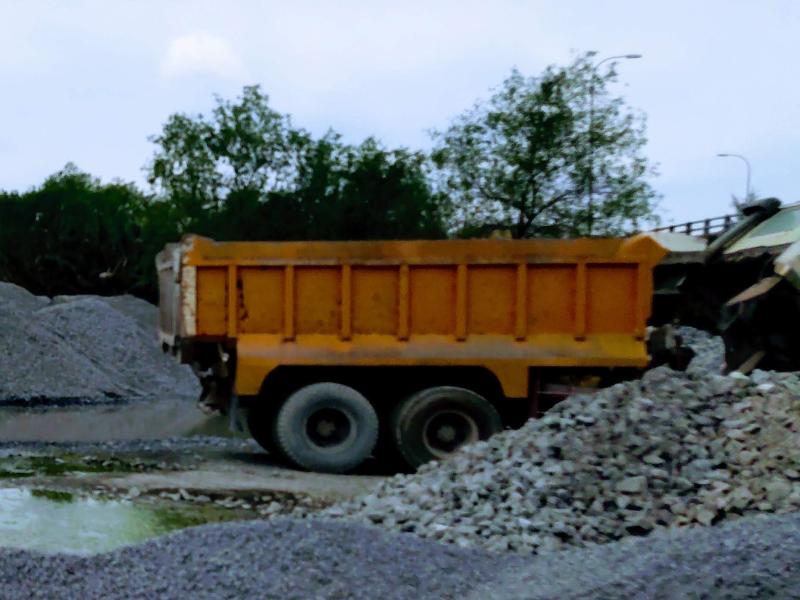 Giao đá 5x7 (22m³) thi công móng nhà tại đường 3/2 cho thầu nhỏ