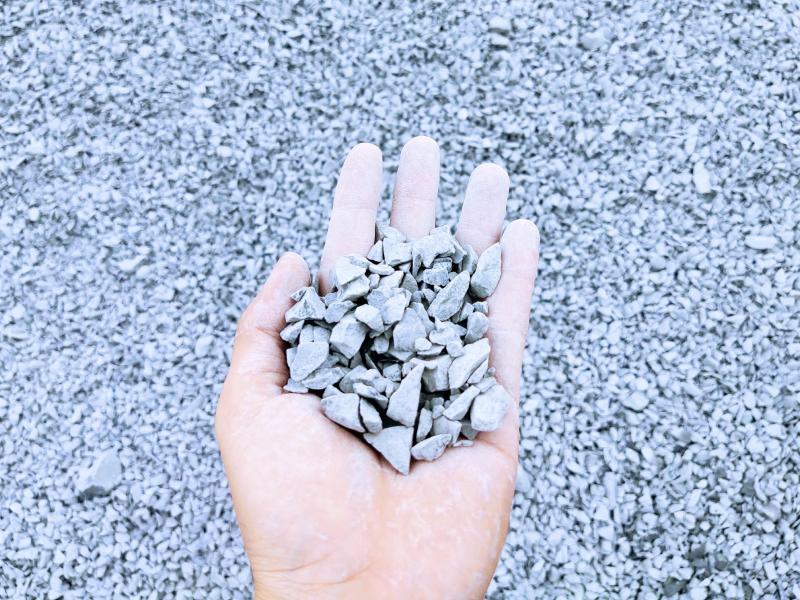 Cần kiểm tra kích thước đá khi nhận hàng để tránh ảnh hưởng chất lượng bê tông