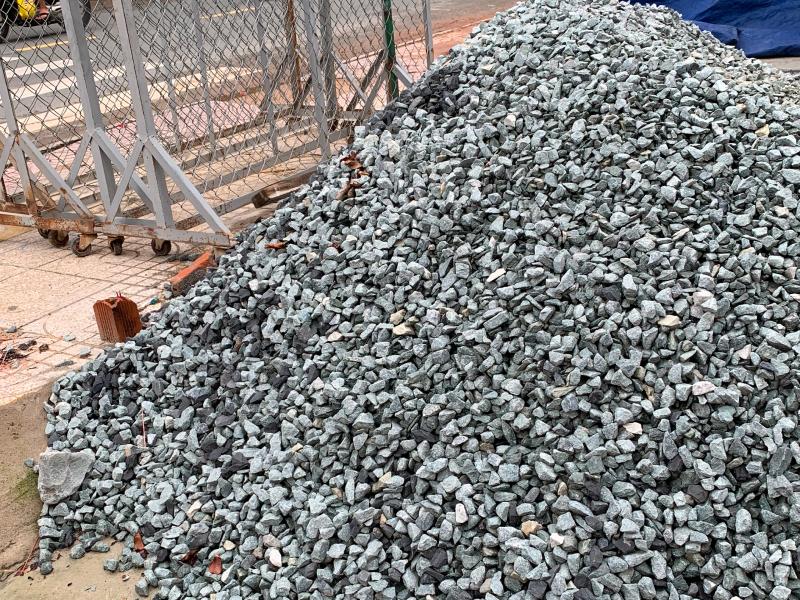 Đá mỗi loại có mức giá khác nhau và chênh lệch tùy vị trí công trình, số lượng đặt hàng